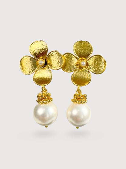 Daisy Mallorca Pearl Earrings