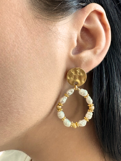 Adel Freshwater Pearl Round Earrings